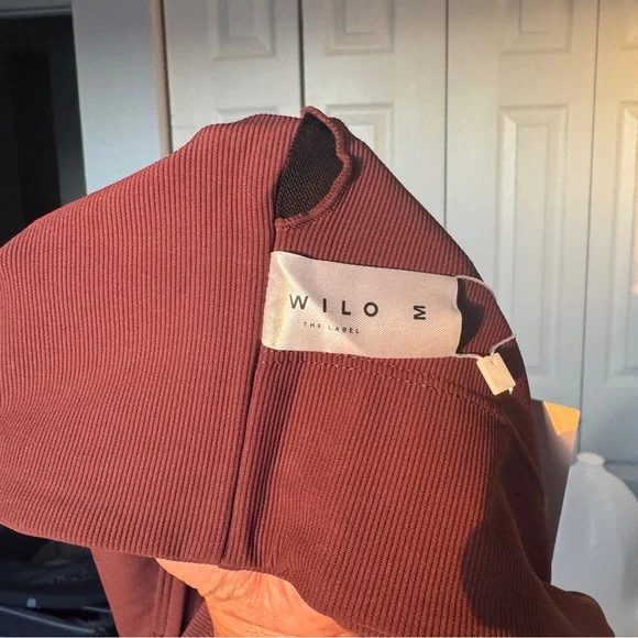 NWT Wilo Brown Ribbed Tank Top Sports Bra Women size Medium M - Picture 6 of 7